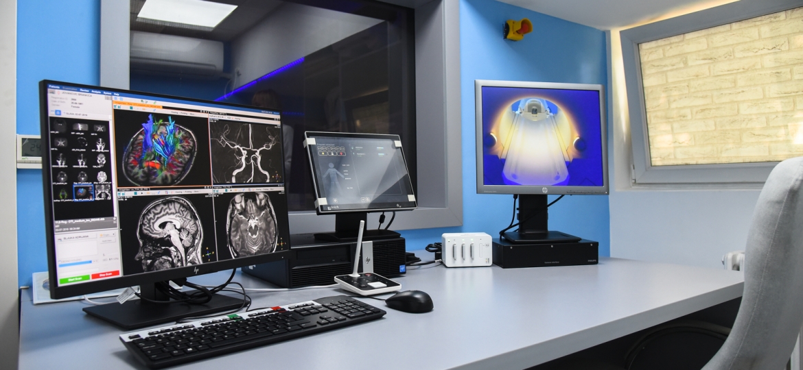 Mirovic poseta klinickom centru (2)
